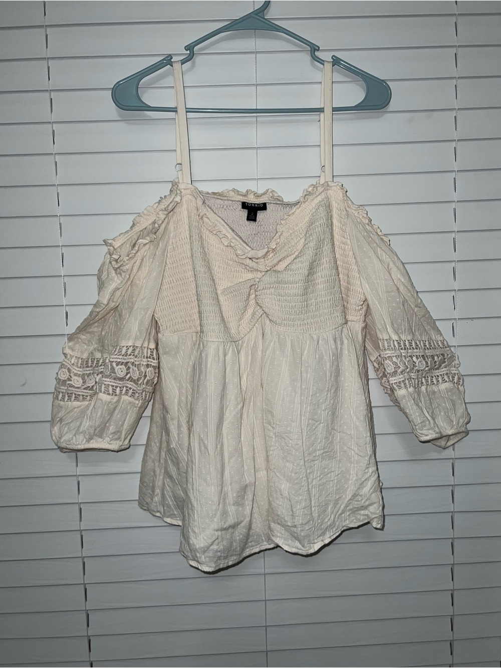Torrid Cream Cold-Shoulder Lace Peasant Blouse